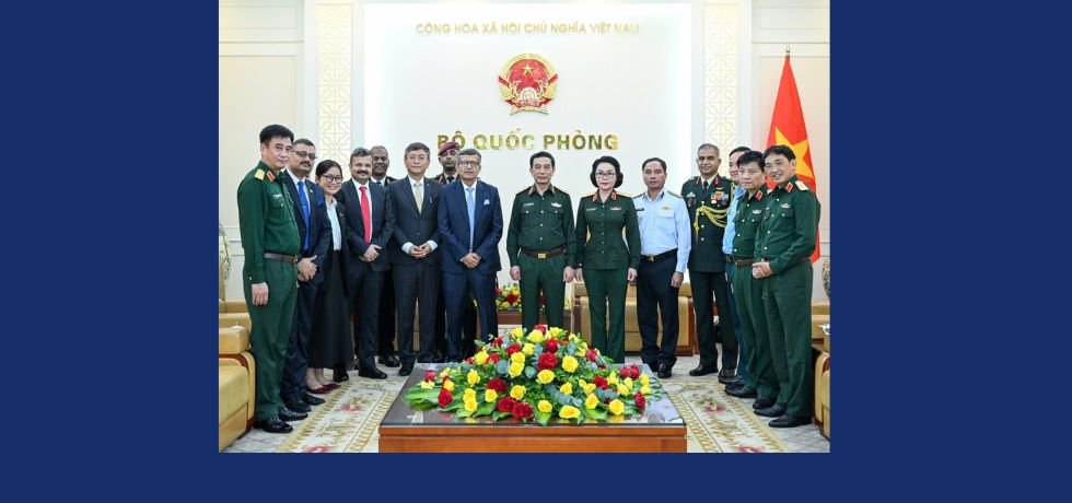 Defence Secretary of India Shri R. K. Singh called on H. E. Gen. Phan Van Giang, Minister of National Defence of Viet Nam in Hanoi on 10 November 2025